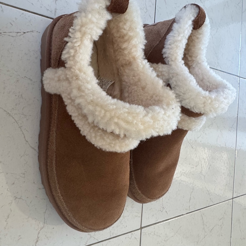 UGG Classic Ultra Mini Spillseam Genuine Shearling Bootie (Women) - Picture 8 of 11